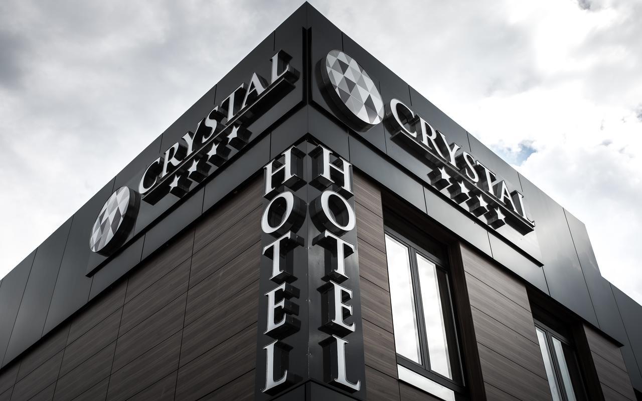 Hotel Crystal Pecinci Exterior foto