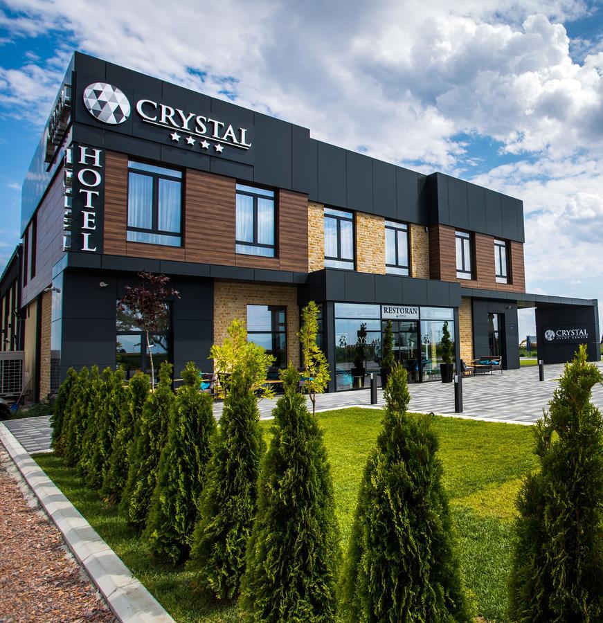 Hotel Crystal Pecinci Exterior foto